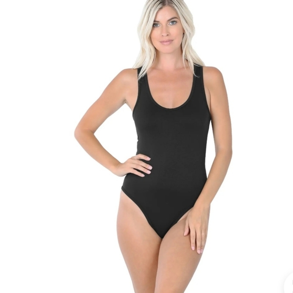 #830 🛑18 S/M Black Seamless Racer Back Tank Bodysuit w/ Snap Closure - Picture 1 of 2